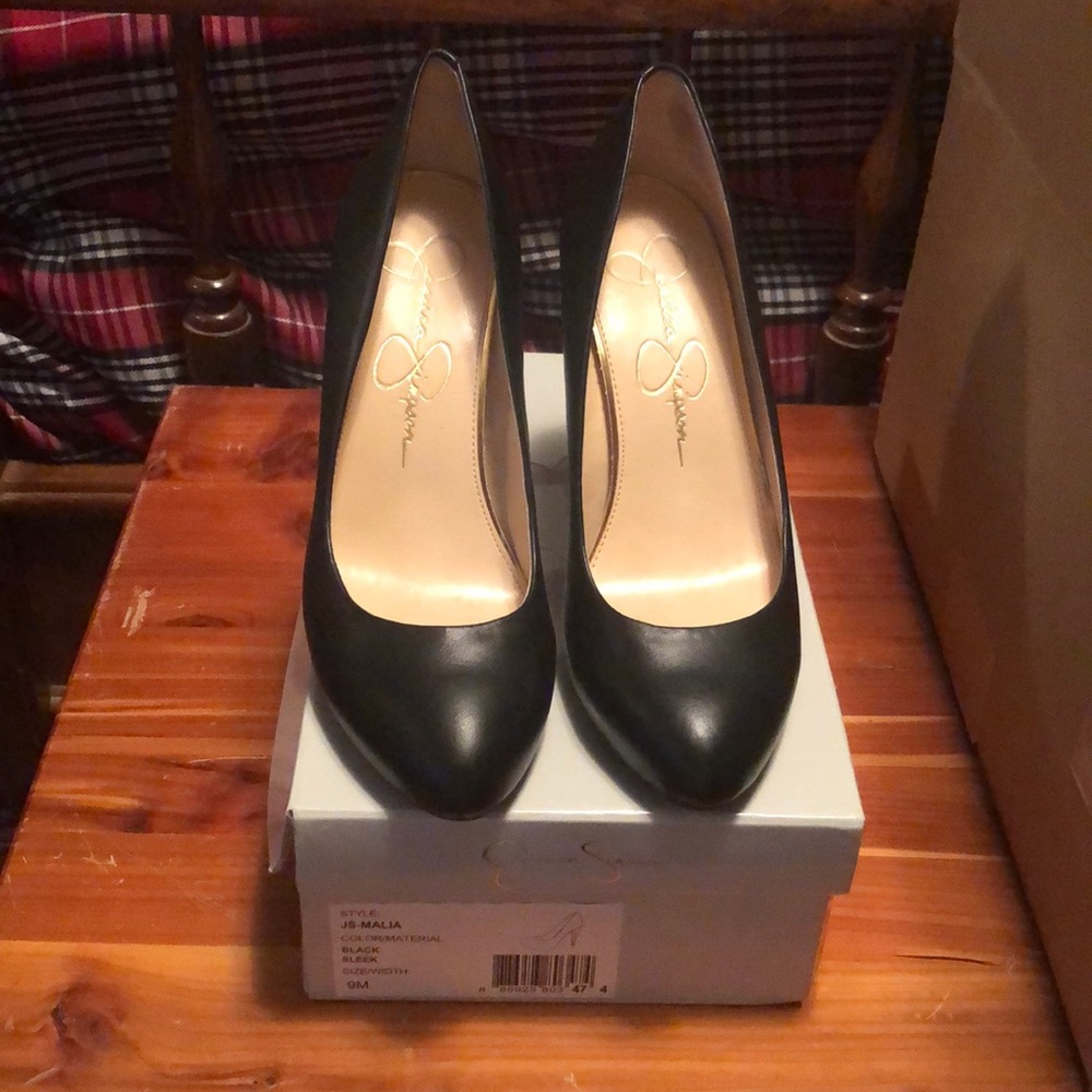 Jessica Simpson Heels size 9: Style:JS-Malia